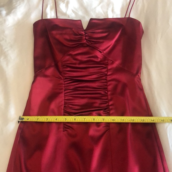 Nicole Miller collection strapping red bodycon - Picture 9 of 9